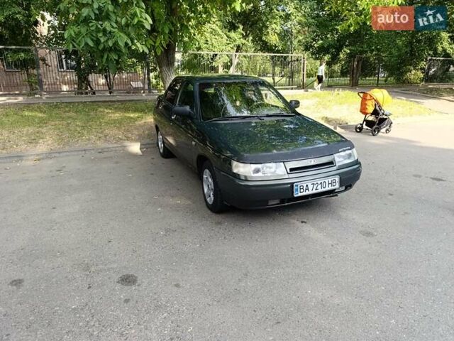 Зеленый ВАЗ 2110, объемом двигателя 1.6 л и пробегом 180 тыс. км за 2100 $, фото 1 на Automoto.ua