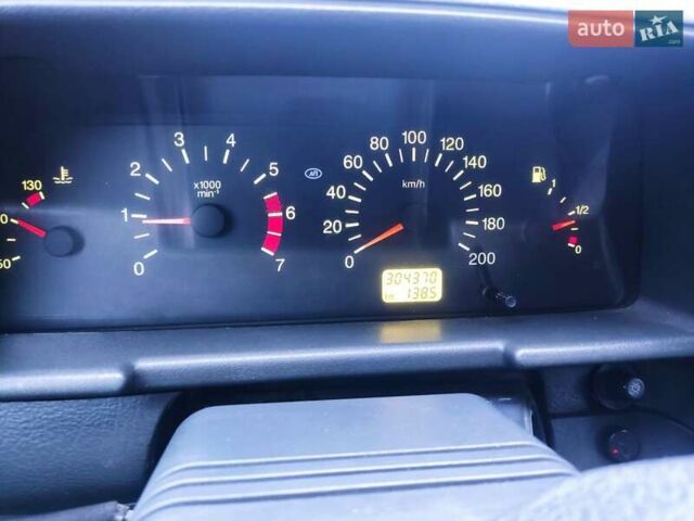 Зеленый ВАЗ 2110, объемом двигателя 1.6 л и пробегом 304 тыс. км за 1416 $, фото 6 на Automoto.ua