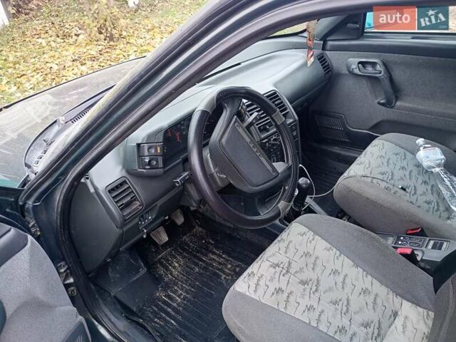 Зелений ВАЗ 2110, об'ємом двигуна 1.6 л та пробігом 197 тис. км за 2500 $, фото 6 на Automoto.ua