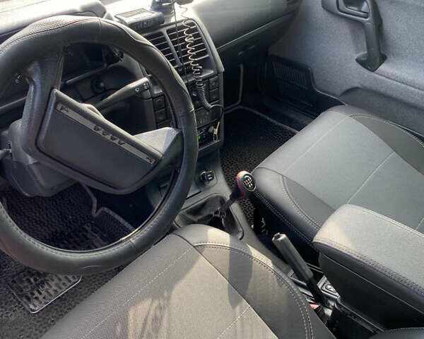 Зелений ВАЗ 2110, об'ємом двигуна 1.6 л та пробігом 165 тис. км за 2500 $, фото 5 на Automoto.ua