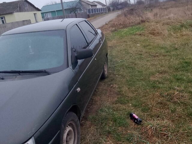 Зеленый ВАЗ 2110, объемом двигателя 10 л и пробегом 2 тыс. км за 1185 $, фото 2 на Automoto.ua