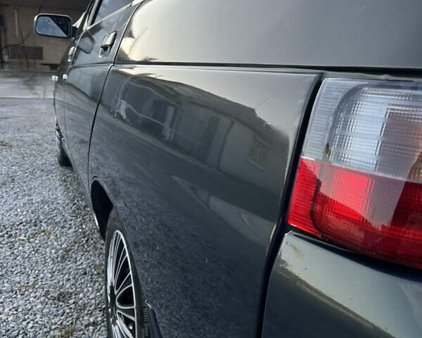 Зеленый ВАЗ 2110, объемом двигателя 1.6 л и пробегом 304 тыс. км за 1900 $, фото 3 на Automoto.ua