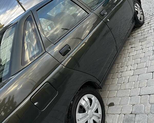 Зеленый ВАЗ 2110, объемом двигателя 1.6 л и пробегом 180 тыс. км за 1700 $, фото 13 на Automoto.ua