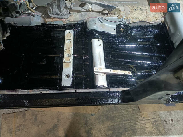 Зелений ВАЗ 2110, об'ємом двигуна 1.6 л та пробігом 210 тис. км за 1550 $, фото 6 на Automoto.ua