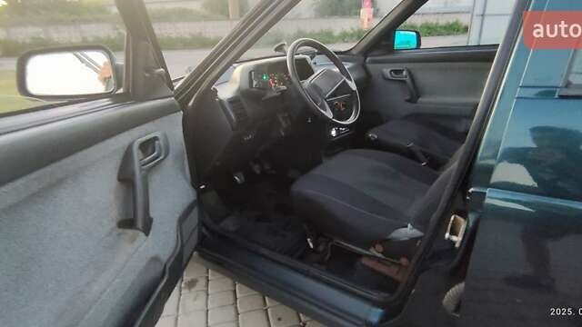Зеленый ВАЗ 2110, объемом двигателя 1.6 л и пробегом 190 тыс. км за 1800 $, фото 8 на Automoto.ua