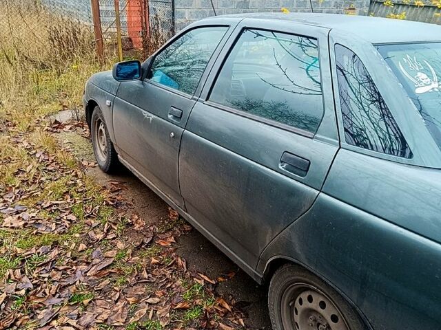 Зеленый ВАЗ 2110, объемом двигателя 1.6 л и пробегом 510 тыс. км за 1500 $, фото 3 на Automoto.ua