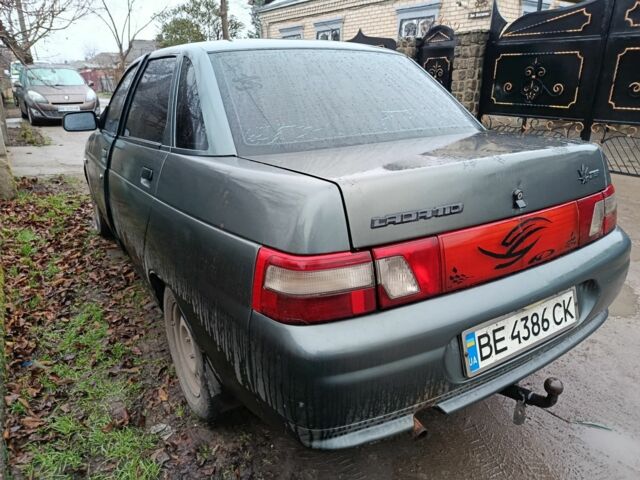 Зеленый ВАЗ 2110, объемом двигателя 1.6 л и пробегом 300 тыс. км за 1350 $, фото 5 на Automoto.ua