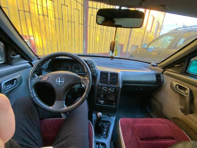 Зеленый ВАЗ 2110, объемом двигателя 1.6 л и пробегом 196 тыс. км за 2000 $, фото 7 на Automoto.ua