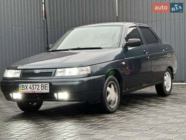 Зелений ВАЗ 2110, об'ємом двигуна 1.6 л та пробігом 99 тис. км за 1999 $, фото 2 на Automoto.ua
