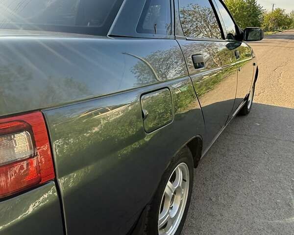 Зелений ВАЗ 2110, об'ємом двигуна 1.6 л та пробігом 206 тис. км за 3250 $, фото 17 на Automoto.ua