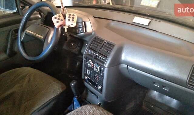 Зелений ВАЗ 2110, об'ємом двигуна 1.6 л та пробігом 123 тис. км за 3400 $, фото 3 на Automoto.ua