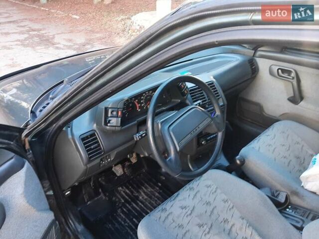 Зелений ВАЗ 2110, об'ємом двигуна 1.6 л та пробігом 201 тис. км за 2800 $, фото 4 на Automoto.ua