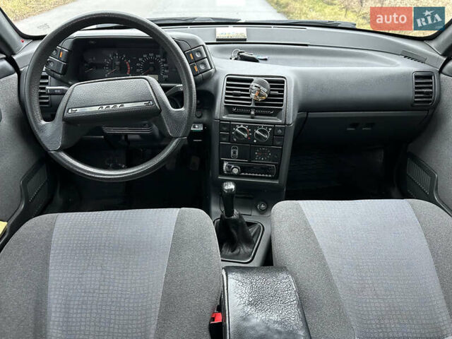 Зеленый ВАЗ 2110, объемом двигателя 1.6 л и пробегом 180 тыс. км за 2650 $, фото 19 на Automoto.ua