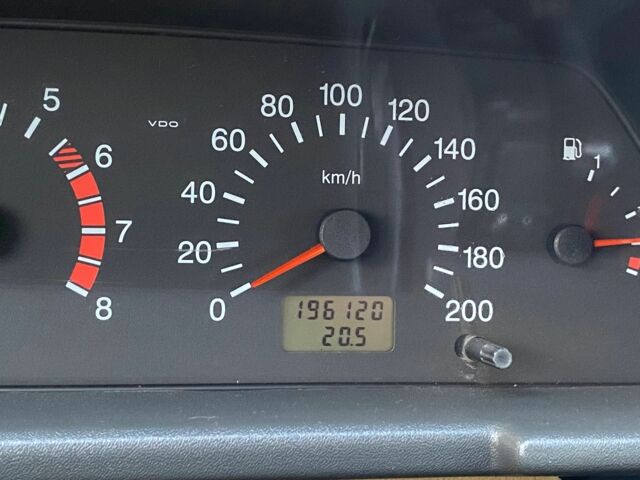 Зеленый ВАЗ 2110, объемом двигателя 1.6 л и пробегом 196 тыс. км за 2000 $, фото 10 на Automoto.ua