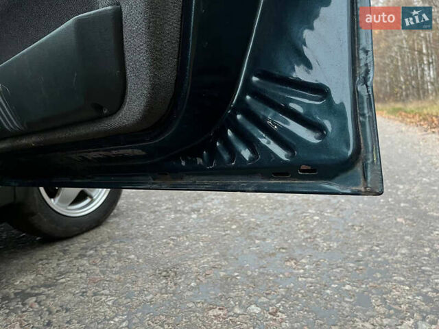 Зеленый ВАЗ 2110, объемом двигателя 1.6 л и пробегом 180 тыс. км за 2550 $, фото 10 на Automoto.ua