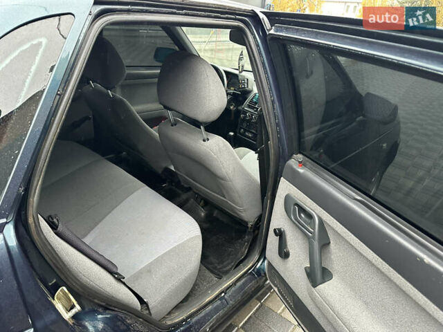 Зелений ВАЗ 2110, об'ємом двигуна 1.6 л та пробігом 99 тис. км за 1999 $, фото 16 на Automoto.ua