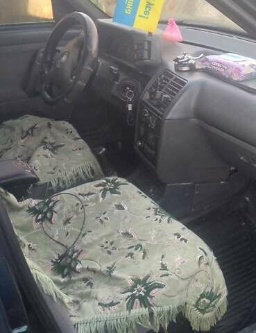 Зелений ВАЗ 2110, об'ємом двигуна 1.6 л та пробігом 350 тис. км за 2000 $, фото 1 на Automoto.ua