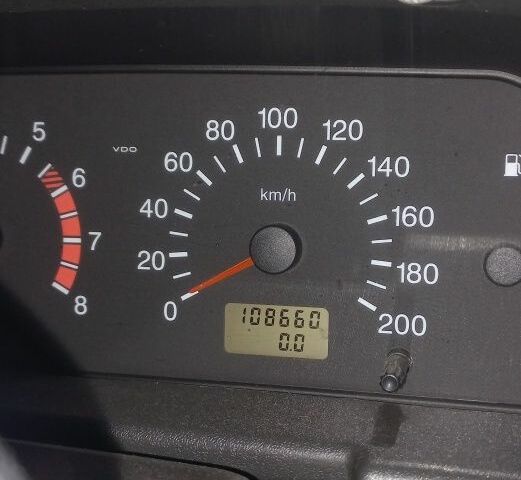 Зеленый ВАЗ 2110, объемом двигателя 1.6 л и пробегом 110 тыс. км за 2000 $, фото 2 на Automoto.ua