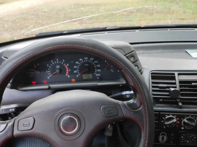 Зелений ВАЗ 2110, об'ємом двигуна 1.6 л та пробігом 160 тис. км за 2500 $, фото 2 на Automoto.ua