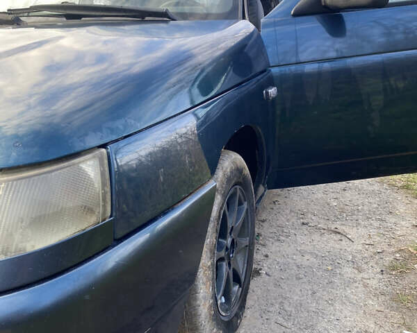 Зеленый ВАЗ 2110, объемом двигателя 1.6 л и пробегом 560 тыс. км за 1300 $, фото 2 на Automoto.ua