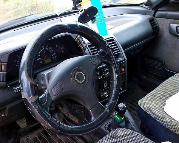 Зелений ВАЗ 2110, об'ємом двигуна 1.6 л та пробігом 280 тис. км за 2900 $, фото 4 на Automoto.ua