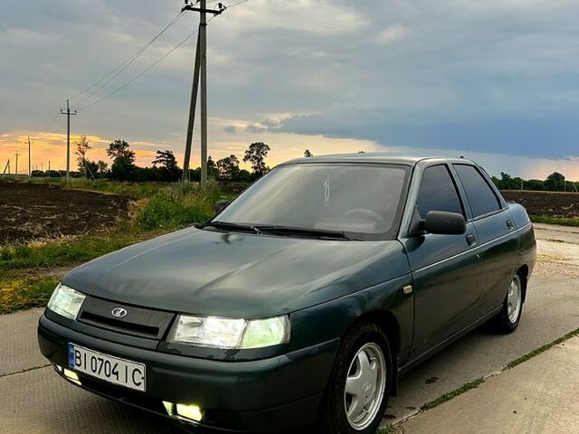 Зеленый ВАЗ 2110, объемом двигателя 1.6 л и пробегом 310 тыс. км за 2400 $, фото 1 на Automoto.ua