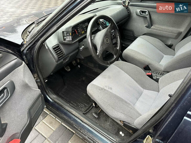 Зелений ВАЗ 2110, об'ємом двигуна 1.6 л та пробігом 99 тис. км за 1999 $, фото 12 на Automoto.ua