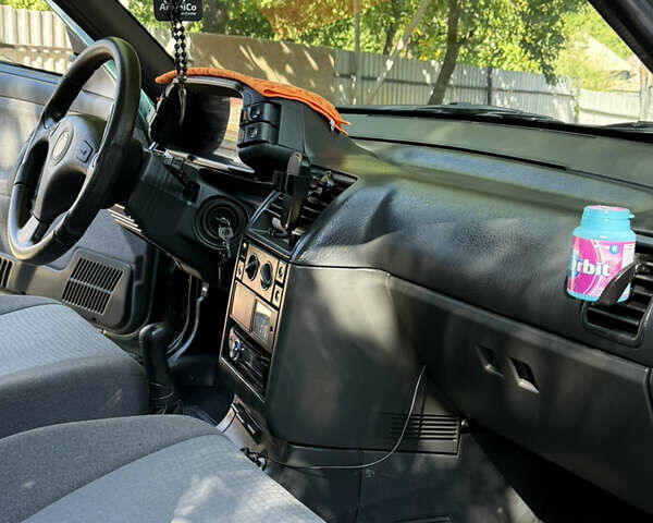 Зелений ВАЗ 2110, об'ємом двигуна 1.6 л та пробігом 104 тис. км за 2700 $, фото 6 на Automoto.ua