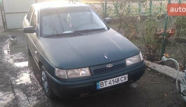 Зелений ВАЗ 2110, об'ємом двигуна 1.6 л та пробігом 350 тис. км за 2000 $, фото 3 на Automoto.ua