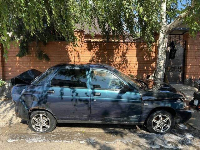 Зелений ВАЗ 2110, об'ємом двигуна 1.6 л та пробігом 100 тис. км за 500 $, фото 1 на Automoto.ua