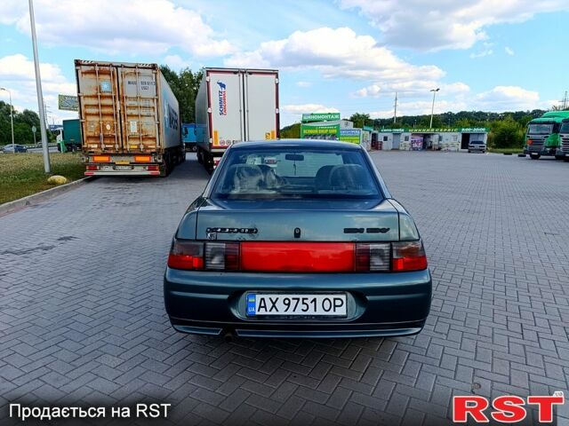 Зеленый ВАЗ 2110, объемом двигателя 1.6 л и пробегом 286 тыс. км за 1400 $, фото 4 на Automoto.ua