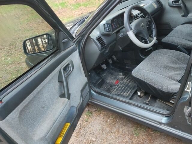 Зелений ВАЗ 2110, об'ємом двигуна 1.6 л та пробігом 160 тис. км за 2500 $, фото 5 на Automoto.ua