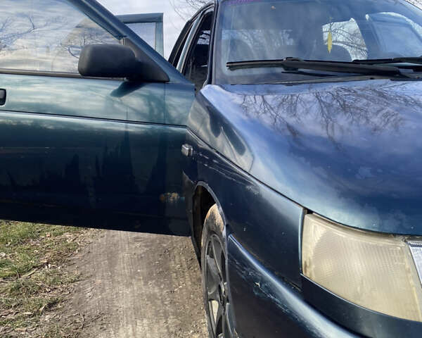 Зеленый ВАЗ 2110, объемом двигателя 1.6 л и пробегом 560 тыс. км за 1300 $, фото 1 на Automoto.ua