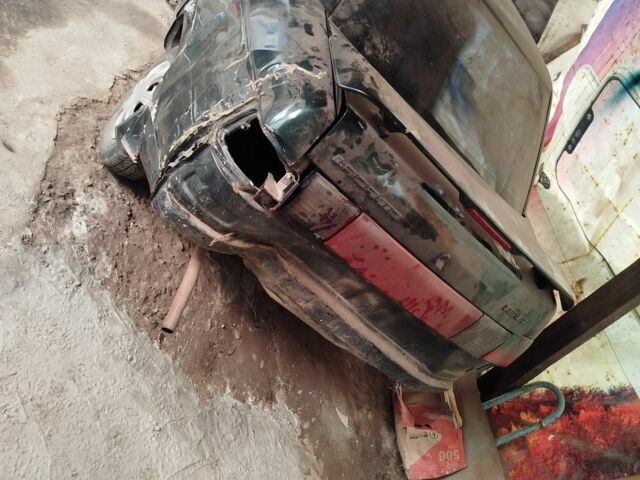 Зелений ВАЗ 2110, об'ємом двигуна 6 л та пробігом 700 тис. км за 477 $, фото 4 на Automoto.ua