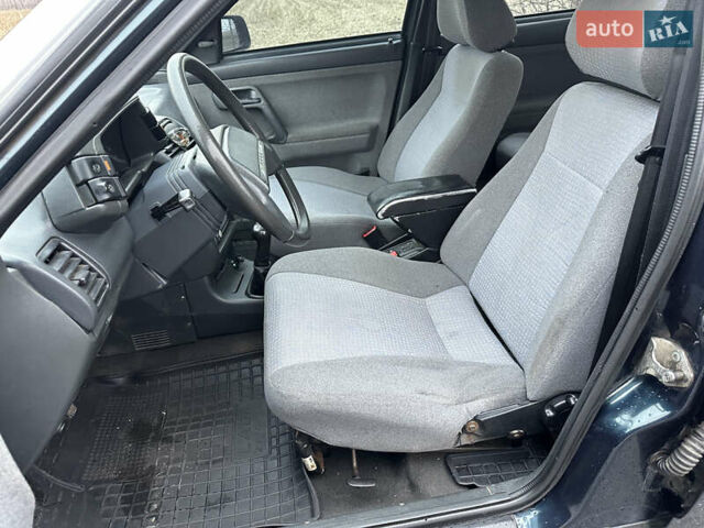 Зеленый ВАЗ 2110, объемом двигателя 1.6 л и пробегом 180 тыс. км за 2650 $, фото 13 на Automoto.ua