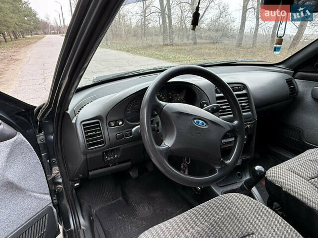 Зелений ВАЗ 2110, об'ємом двигуна 1.6 л та пробігом 200 тис. км за 1900 $, фото 16 на Automoto.ua