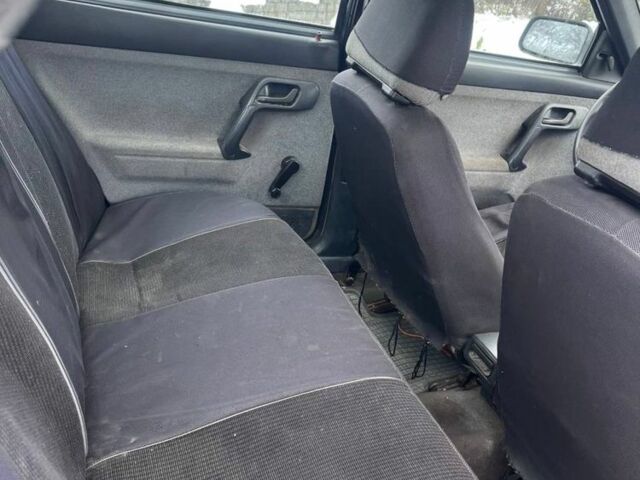 Зеленый ВАЗ 2110, объемом двигателя 1.6 л и пробегом 255 тыс. км за 1100 $, фото 2 на Automoto.ua