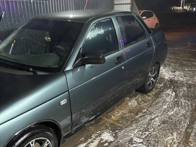 Зеленый ВАЗ 2110, объемом двигателя 1.6 л и пробегом 180 тыс. км за 2100 $, фото 1 на Automoto.ua