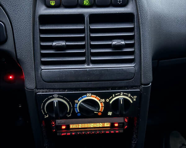 Зелений ВАЗ 2110, об'ємом двигуна 1.6 л та пробігом 200 тис. км за 1900 $, фото 21 на Automoto.ua