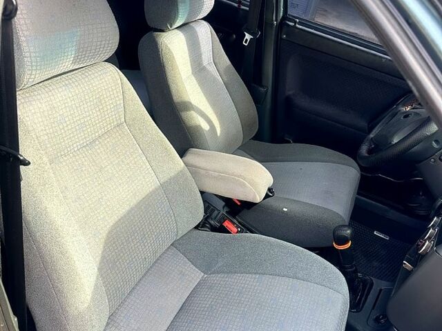 Зелений ВАЗ 2110, об'ємом двигуна 1.6 л та пробігом 152 тис. км за 2700 $, фото 11 на Automoto.ua