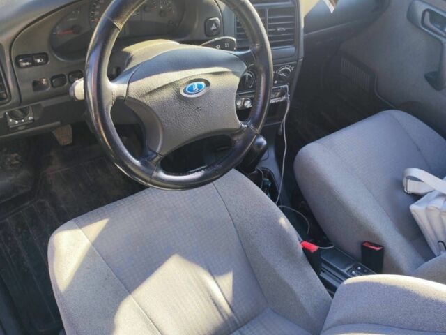 Зеленый ВАЗ 2110, объемом двигателя 1.6 л и пробегом 230 тыс. км за 2000 $, фото 5 на Automoto.ua