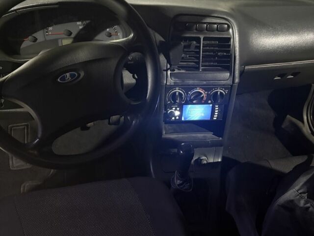 Зеленый ВАЗ 2110, объемом двигателя 1.6 л и пробегом 180 тыс. км за 2100 $, фото 10 на Automoto.ua