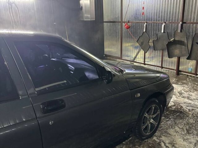 Зеленый ВАЗ 2110, объемом двигателя 1.6 л и пробегом 180 тыс. км за 2100 $, фото 6 на Automoto.ua