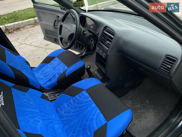 Зелений ВАЗ 2110, об'ємом двигуна 1.6 л та пробігом 152 тис. км за 2700 $, фото 21 на Automoto.ua