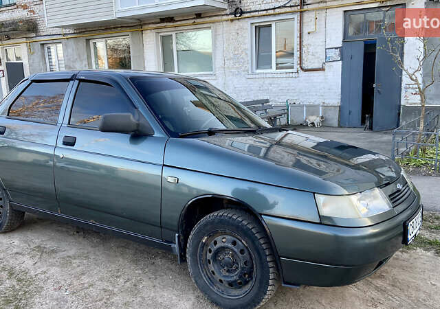 Зеленый ВАЗ 2110, объемом двигателя 1.6 л и пробегом 141 тыс. км за 3000 $, фото 3 на Automoto.ua