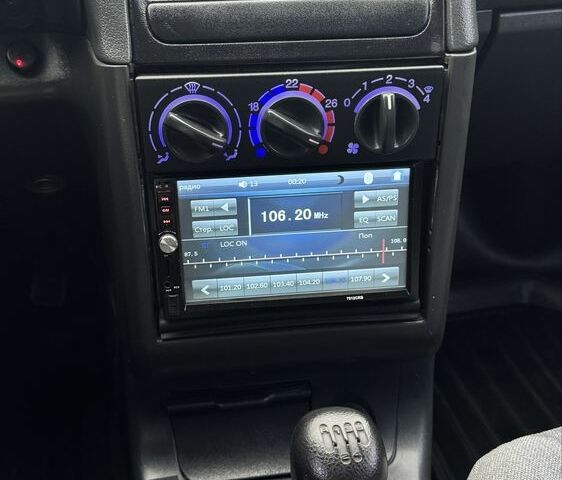 Зеленый ВАЗ 2110, объемом двигателя 1.6 л и пробегом 131 тыс. км за 3600 $, фото 12 на Automoto.ua