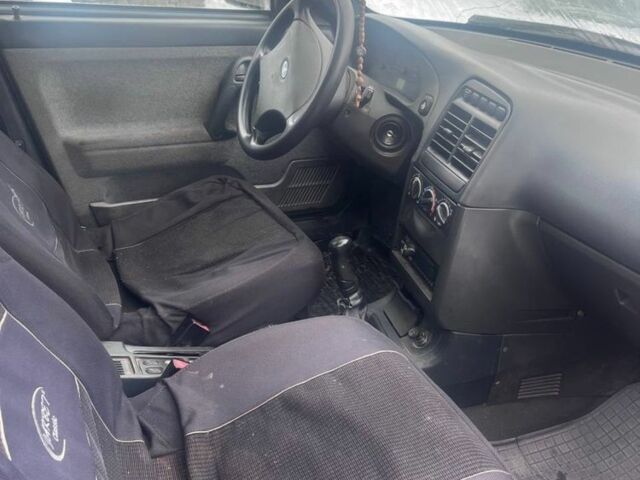 Зеленый ВАЗ 2110, объемом двигателя 1.6 л и пробегом 255 тыс. км за 1100 $, фото 4 на Automoto.ua