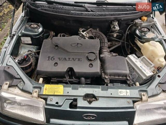 Зелений ВАЗ 2110, об'ємом двигуна 1.6 л та пробігом 225 тис. км за 1900 $, фото 4 на Automoto.ua