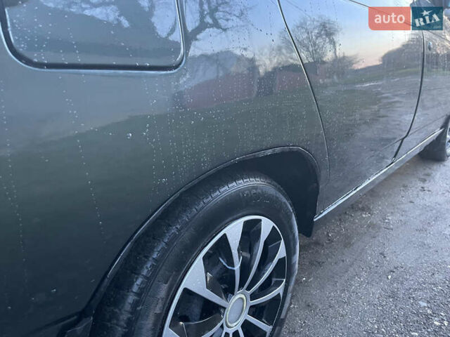 Зеленый ВАЗ 2110, объемом двигателя 1.6 л и пробегом 151 тыс. км за 2050 $, фото 6 на Automoto.ua