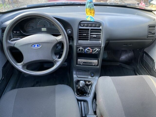 Зелений ВАЗ 2110, об'ємом двигуна 1.6 л та пробігом 134 тис. км за 2550 $, фото 5 на Automoto.ua